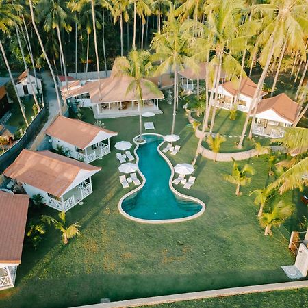 Senang Resort Tianyar Eksteriør bilde